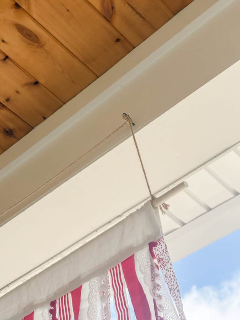 how to hang rag flag